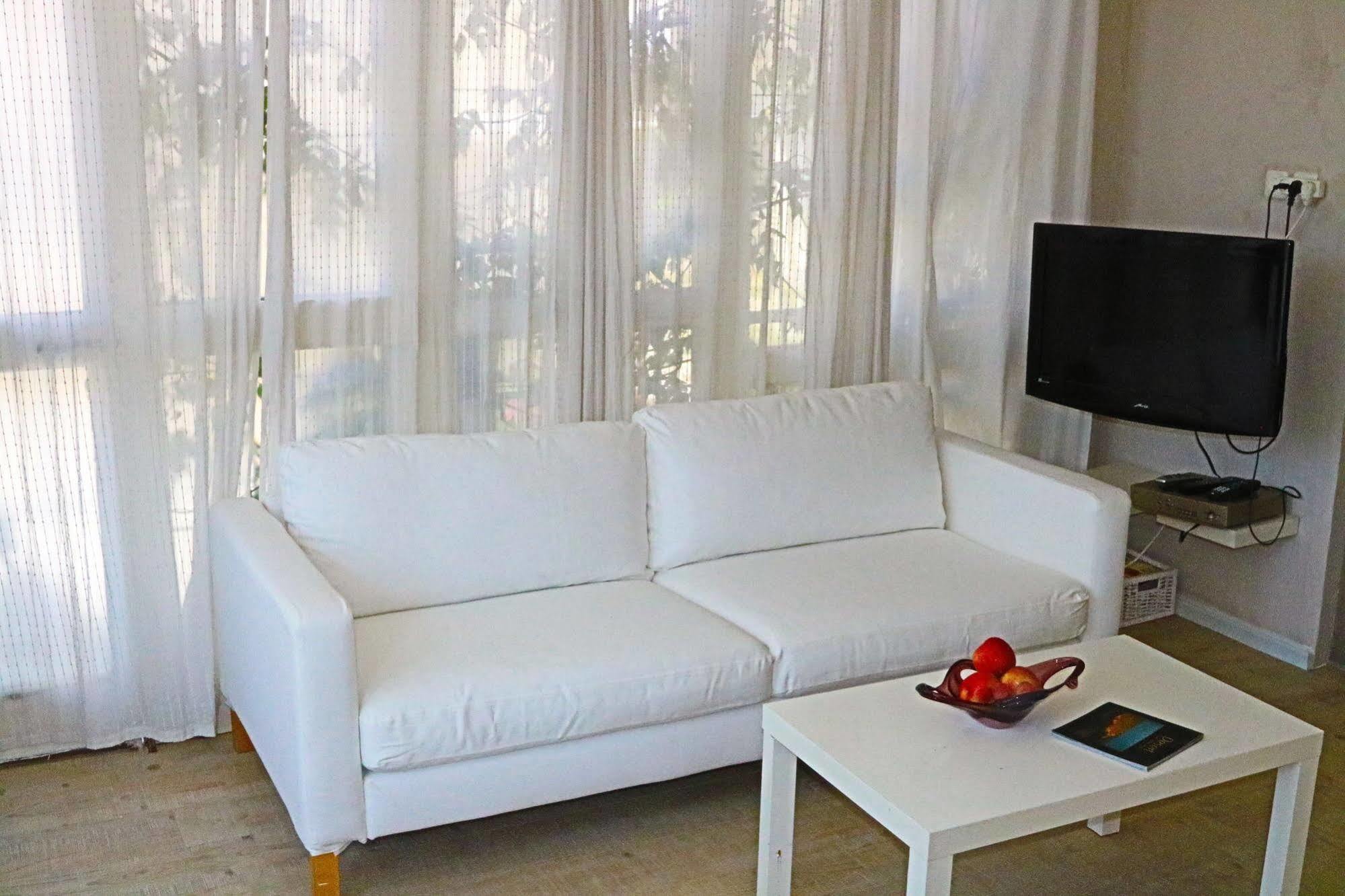 Neve Tzedek Original Style Apartments Tel Aviv Luaran gambar