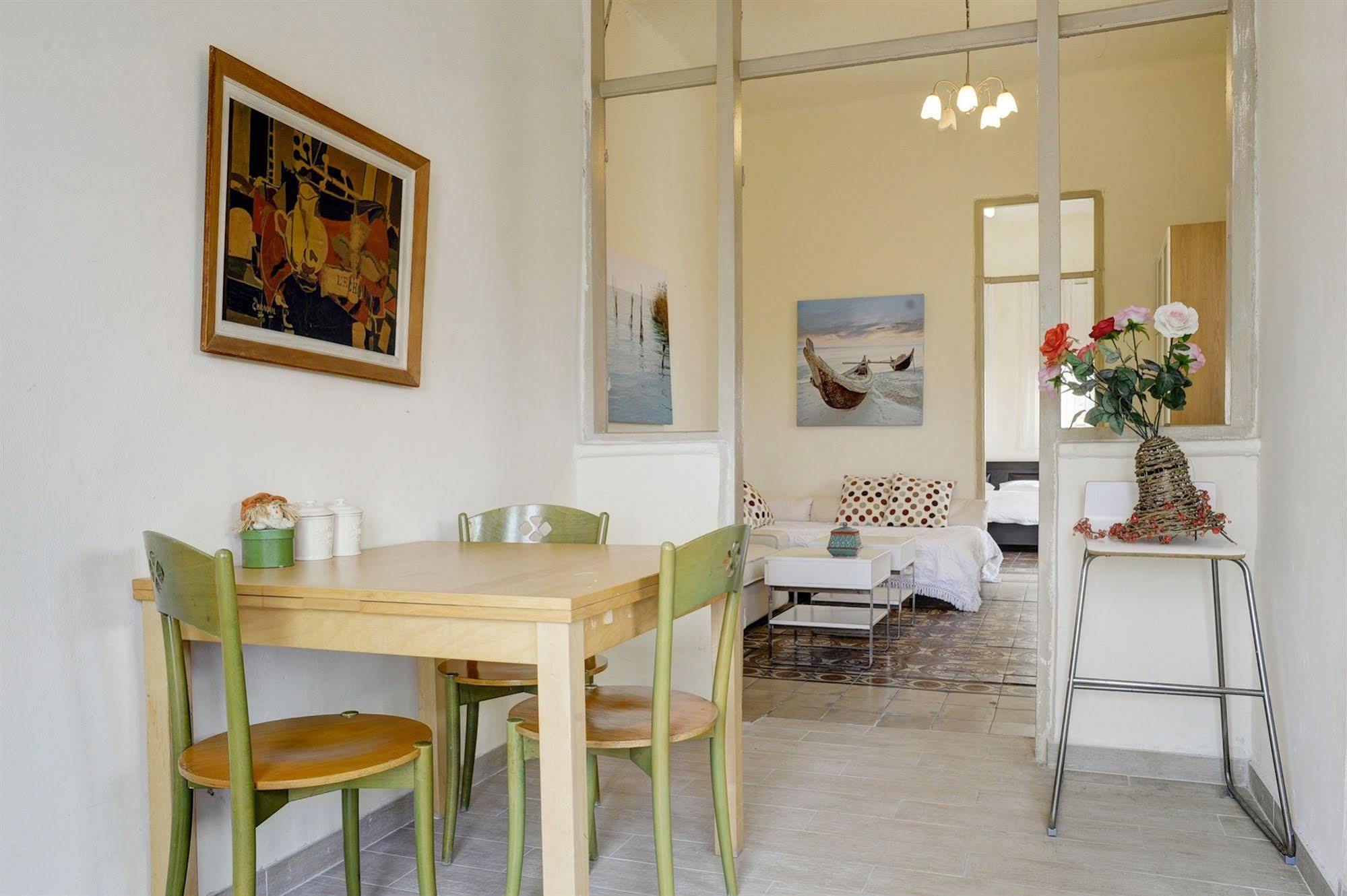 Neve Tzedek Original Style Apartments Tel Aviv Luaran gambar